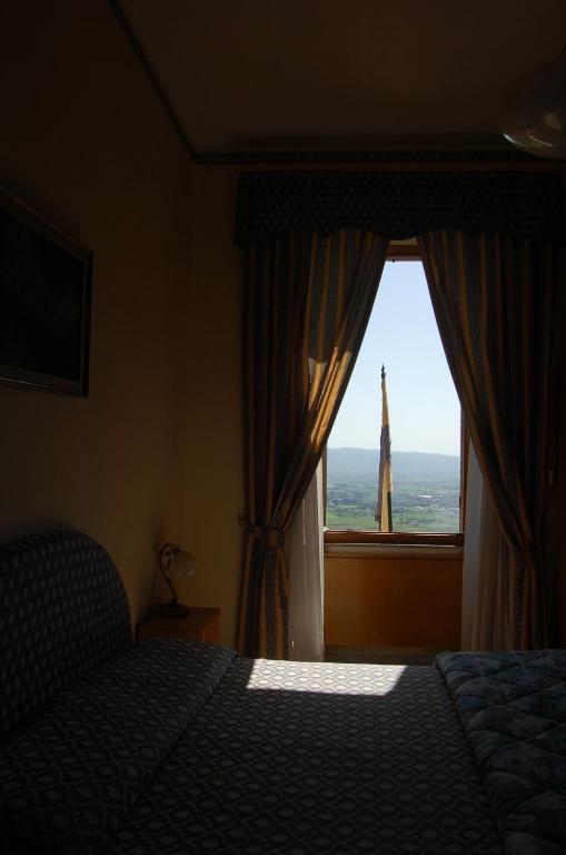 Hotel Belvedere Assisi Bagian luar foto