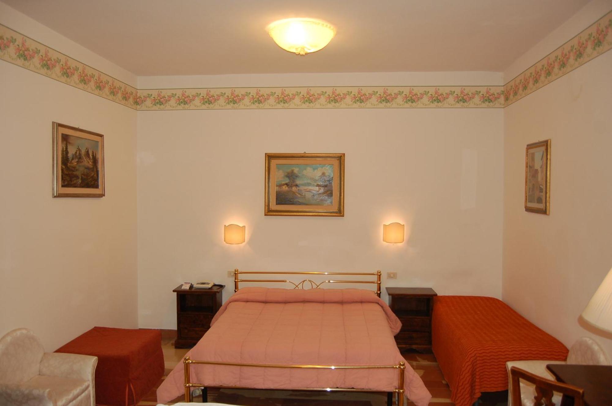 Hotel Belvedere Assisi Bagian luar foto